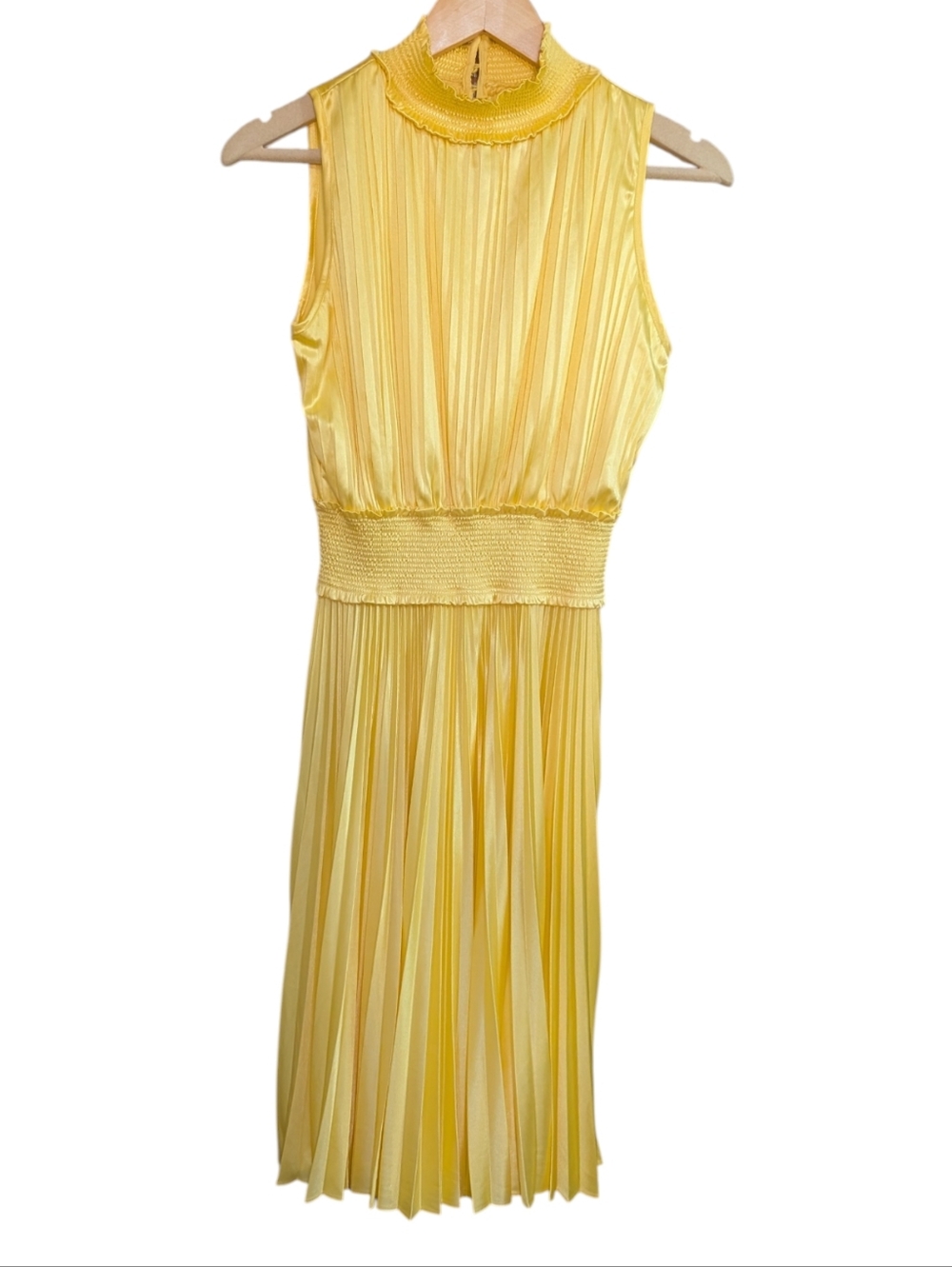 Nanette Lepore Women's Smocked High Neck Pleated Yellow Dress ..Size 2 - Picture 2 of 7